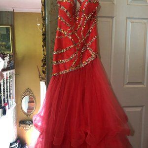 Party Time Formals Coral Dress with Layers Size 6